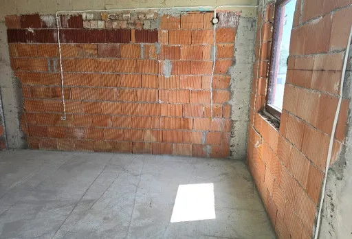 Класическа къща с покрив от керемиди – Рогачево 