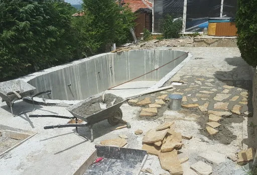 Строителство на басейн в Балчик