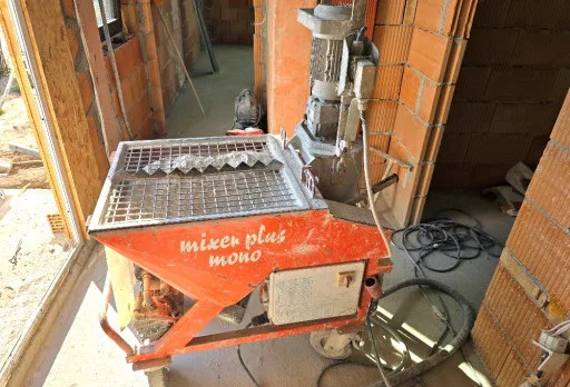 Класическа къща с покрив от керемиди – Рогачево 