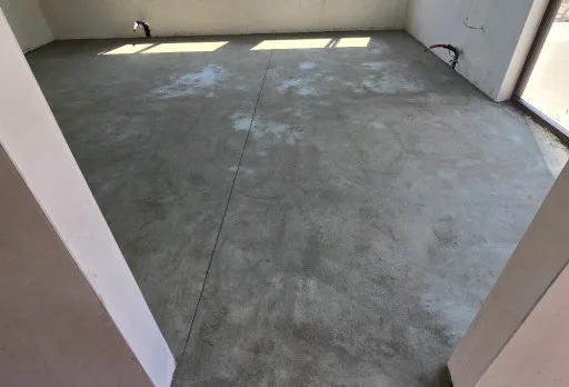 Класическа къща с покрив от керемиди – Рогачево 