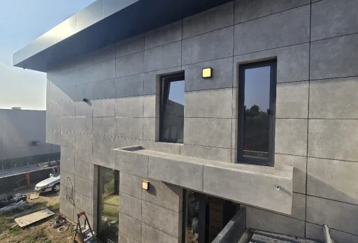 Двуетажна къща "до ключ" – Варна