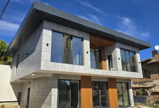 Двуетажна къща "до ключ" – Варна