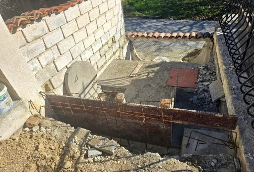 Building and landscaping works of a house in Balchik
