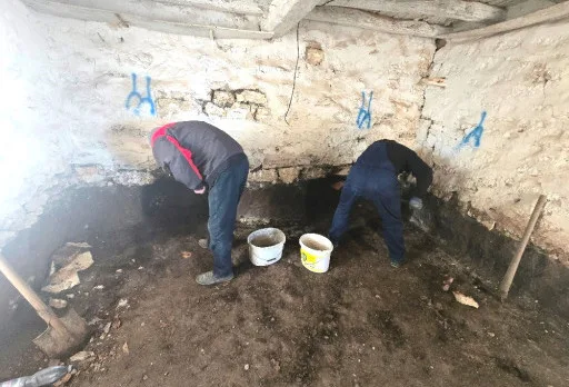 Bau- und Reparaturarbeiten an einem Haus in der Nähe von Varna