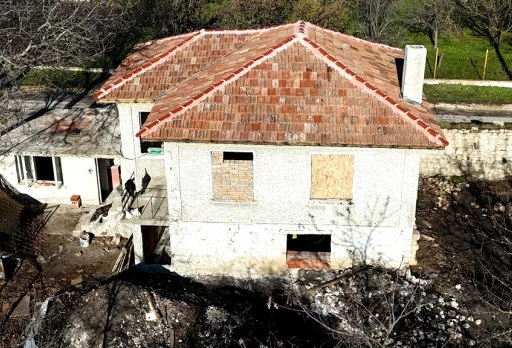 Bau- und Reparaturarbeiten an einem Haus in der Nähe von Varna