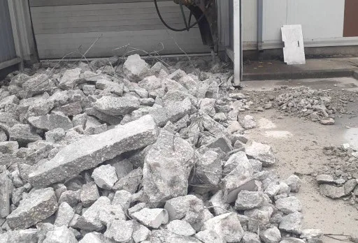 Строителство на бетонни рампи и площадки на складове за зърно и силози в Генерал Тошево