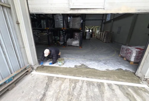 Строителство на бетонни рампи и площадки на складове за зърно и силози в Генерал Тошево