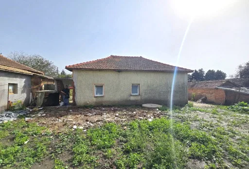 Bau- und Reparaturarbeiten an einem Haus in Balchik