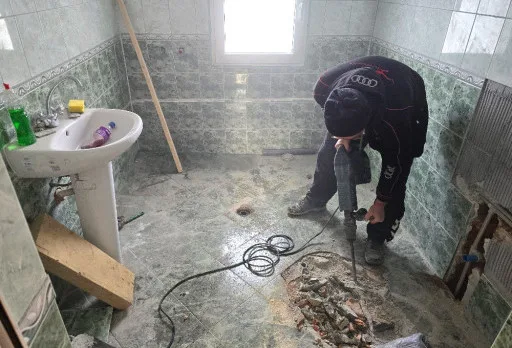 Bau- und Reparaturarbeiten an einem Haus in Balchik
