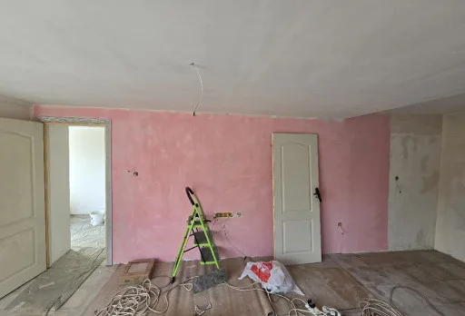 Bau- und Reparaturarbeiten an einem Haus in Balchik