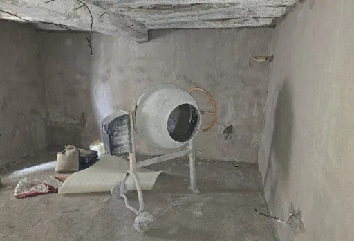 Bau- und Reparaturarbeiten an einem Haus in der Nähe von Varna