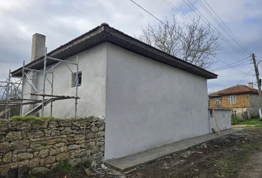 Bau- und Reparaturarbeiten an einem Haus in der Nähe von Varna