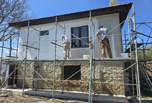 Bau- und Reparaturarbeiten an einem Haus in der Nähe von Varna