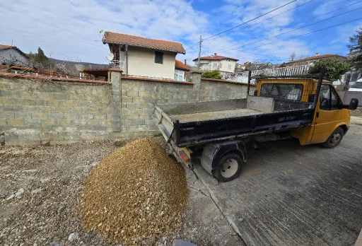 Bau- und Reparaturarbeiten an einem Haus in Balchik