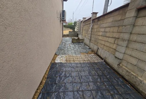 Bau- und Reparaturarbeiten an einem Haus in Balchik
