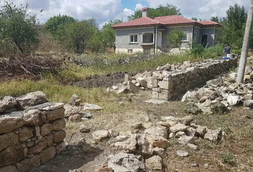 Строителство на масивна ограда в с. Бежаново до Дуранкулак