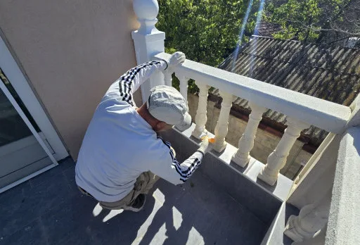 Bau- und Reparaturarbeiten an einem Haus in Balchik
