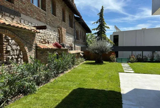 Двуетажна къща "до ключ" – Варна