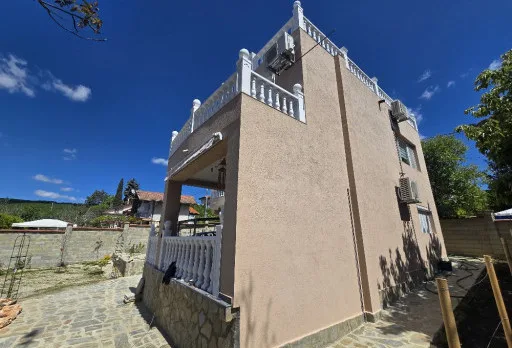 Bau- und Reparaturarbeiten an einem Haus in Balchik