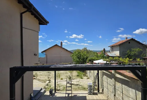 Bau- und Reparaturarbeiten an einem Haus in Balchik