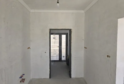 Класическа къща с покрив от керемиди – Рогачево 