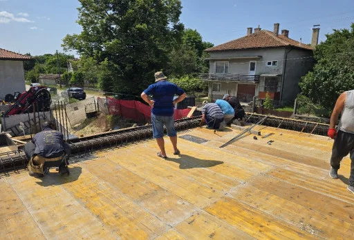 Строителство на къща във Варна