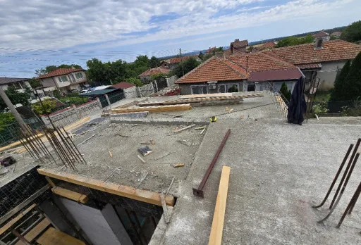 Строителство на къща във Варна