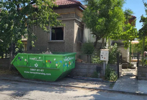 Строеж на нов покрив на къща във Варна
