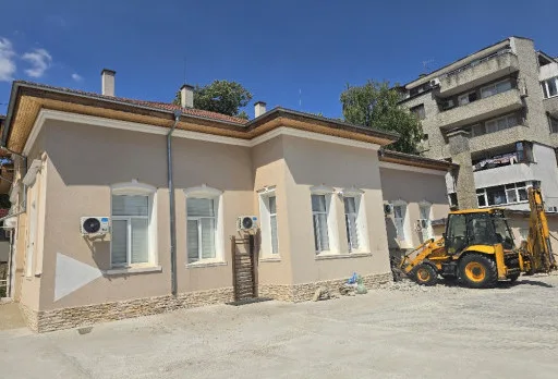 Строителство и ремонт на училище в гр. Добрич