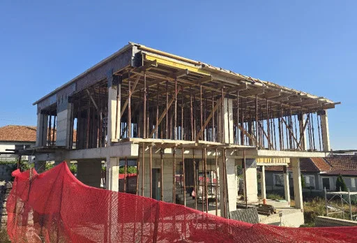 Строителство на къща във Варна