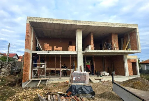 Строителство на къща във Варна