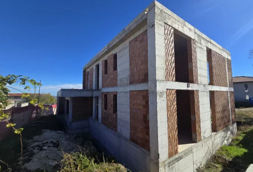 Строителство на къща във Варна