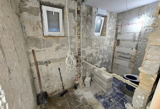 Bau- und Reparaturarbeiten an einem Haus in Kavarna