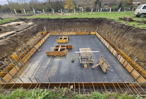 Строителство на къща във Варна, Долище