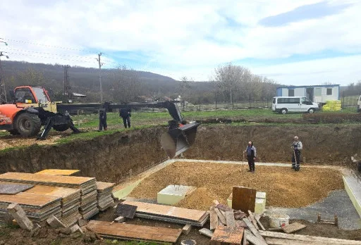 Строителство на къща във Варна, Долище