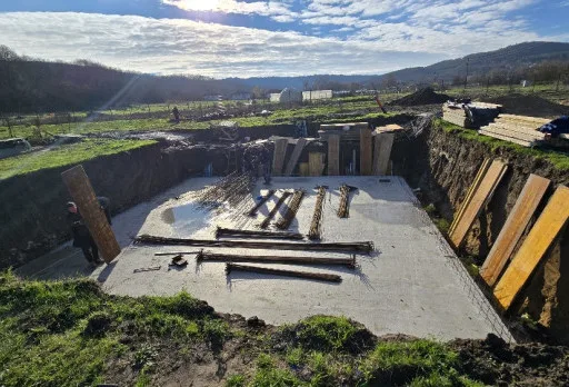 Строителство на къща във Варна, Долище