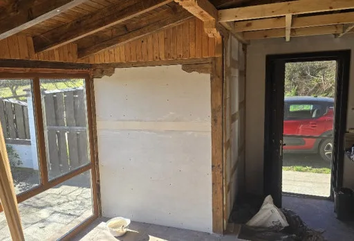 Bau- und Reparaturarbeiten an einem Haus in Kavarna
