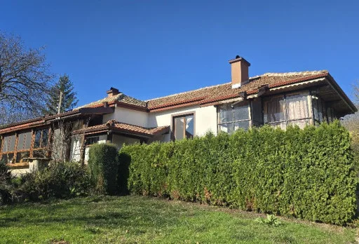 Bau- und Reparaturarbeiten an einem Haus in Kavarna