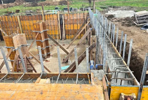 Строителство на къща във Варна, Долище