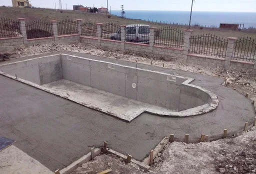 Строителство на басейн в Каварна