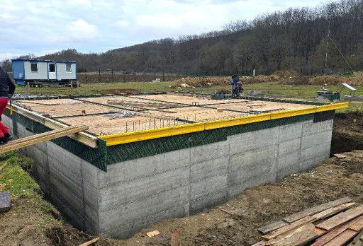 Строителство на къща във Варна, Долище