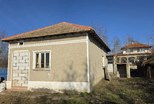 Основен ремонт на къща до Балчик