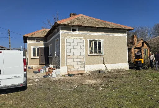 Основен ремонт на къща до Балчик