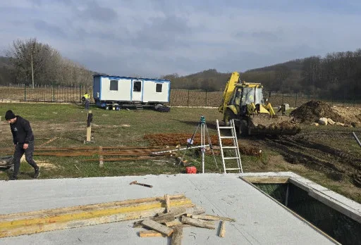 Строителство на къща във Варна, Долище