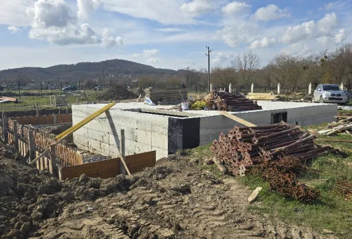 Строителство на къща във Варна, Долище