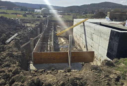 Строителство на къща във Варна, Долище