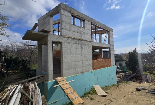 Строителство на къща във Варна