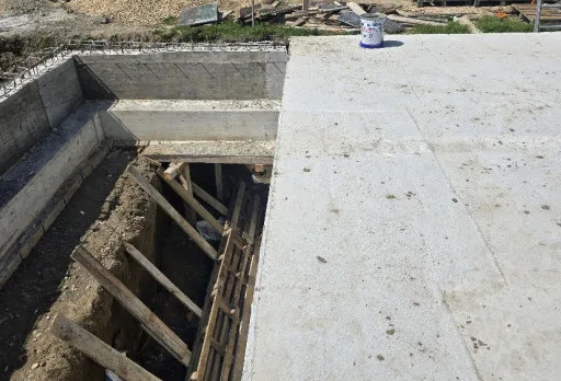 Строителство на къща във Варна, Долище