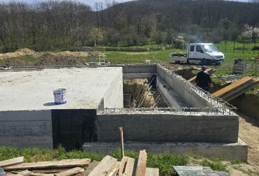 Строителство на къща във Варна, Долище