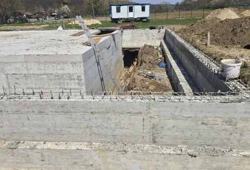 Строителство на къща във Варна, Долище